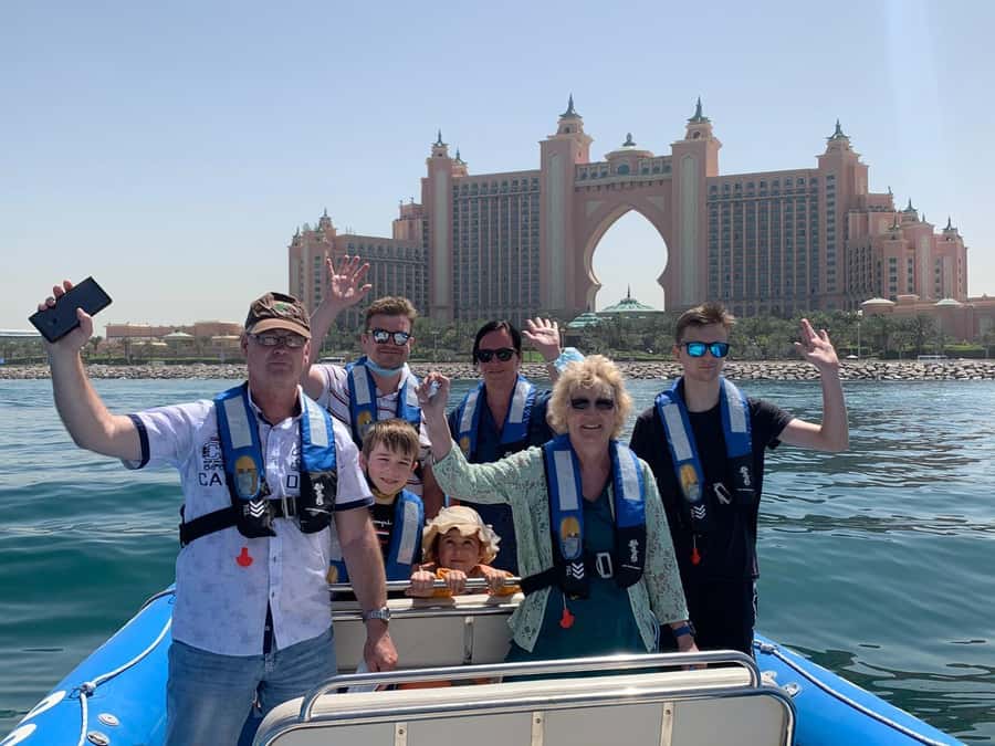 Dubai Marina : 1.5-Hour Atlantis Sightseeing Speedboat Tour - Best time to go: daytime clarity or sunset lights