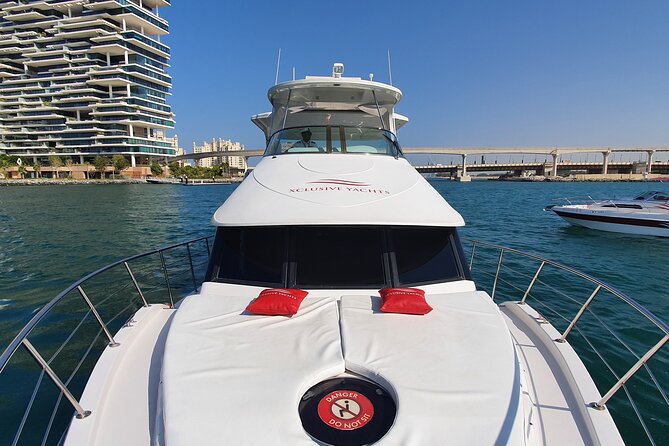 Dubai Marina 1hr Yacht tour with Drinks - Price and value for $25 in Dubai Marina