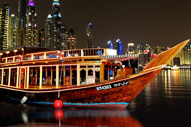 Dubai Marina Cruise Dinner with Entertainment Show - Where Crowds Show Up, and How to Still Have a Great Night