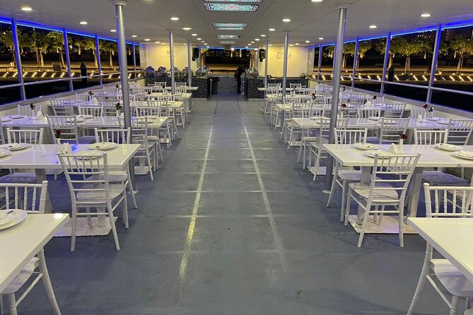 Dubai Marina Dinner Cruise with Live Shows - Live Shows and Music: The Performance Is Short