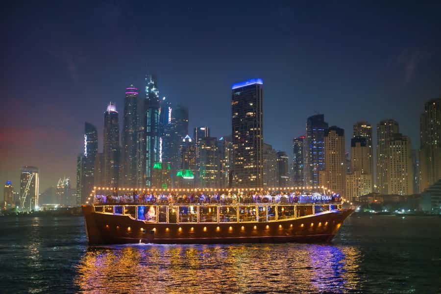 Dubai: Marina Luxury Dhow Dinner Cruise - Service and the “tour timing” feel