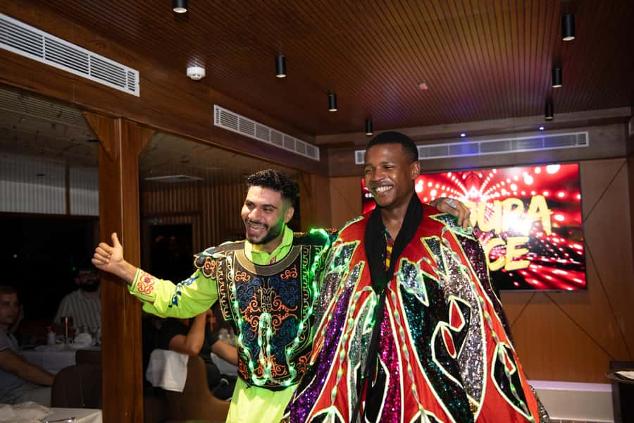 Dubai Marina: Luxury Dinner Cruise, Live Show, Open Bar & DJ - The staff and service feel, based on what people consistently praise
