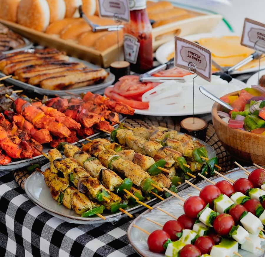 Dubai Marina: Luxury Yacht Tour with Breakfast or BBQ Option - Food and Drinks: What Breakfast and BBQ Actually Mean On Board