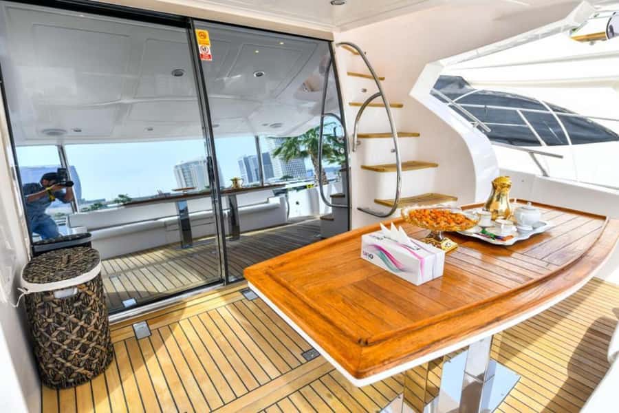 Dubai: Marina Private Luxury Yacht Tour - Getting there without stress: meeting points and Pier 7 confusion