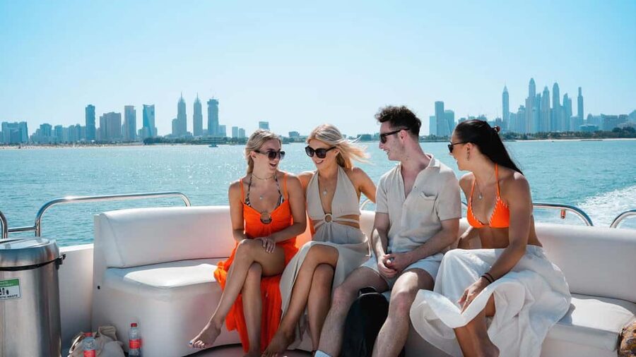 Dubai Marina Yacht Tour: Ain Wheel, JBR & Harbour in 1 Hour - Drinks, the virtual guide, and what service actually feels like