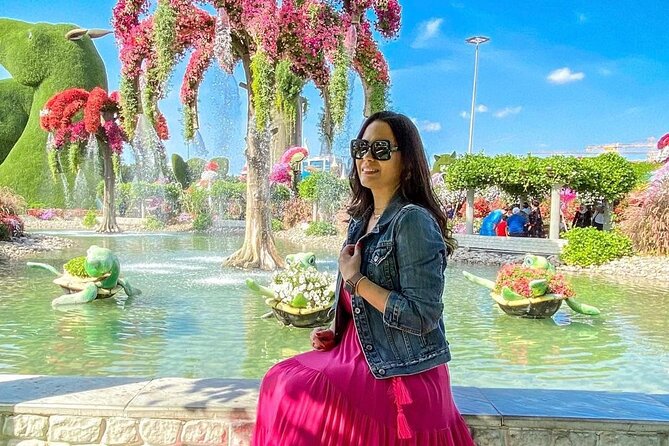 Dubai Miracle Garden Ticket - Dubai Miracle Garden, big flower sculptures in a desert city