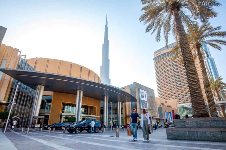 Dubai Modern Tour: Souq Madinat, Marina, Burj Khalifa stop - Dubai Mall and Burj Khalifa: The Big Finish (and Optional Add-On Reality)
