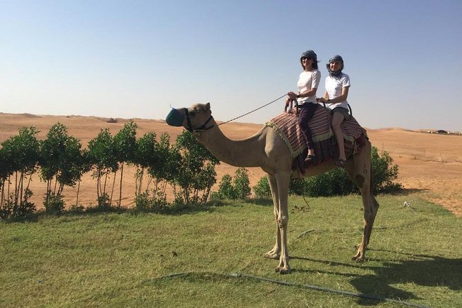 Dubai Morning Desert Safari with Sandboarding & Camel Ride - Photo Opportunities and Self Photography: Make the Most of Morning Light