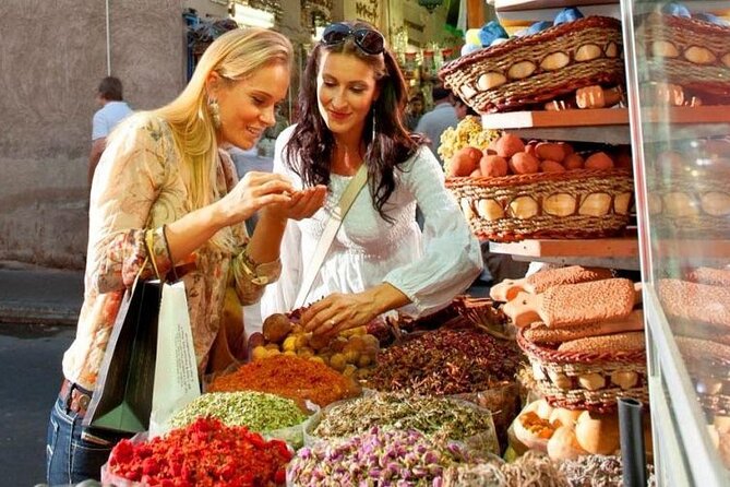 Dubai Old Town, Culture, History, Street food and Souks Tour - Stop at Souk Al Seef: Creek Views and First Impressions