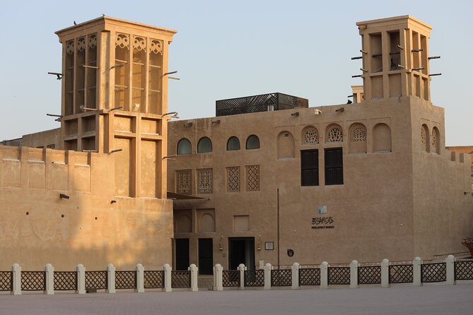 Dubai Old Town, Culture, History, Street food and Souks Tour - Gold Souk: The Show, the Reality, and the Negotiation Skills