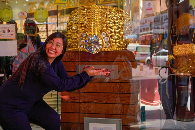 Dubai: Old Town, Souks, Street Food, Guided Tour & Abra Ride - From Bur Dubai to the abra dock: your traditional crossing moment