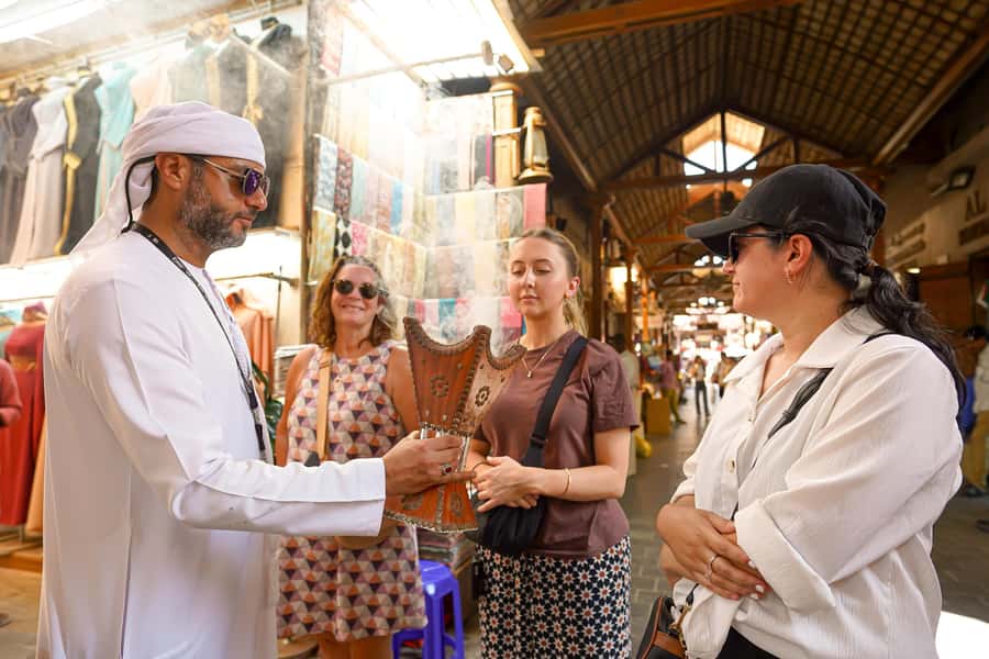 Dubai: Old Town, Street Food, Creek, Souks, & Emirati House - Who should book this Old Town walk