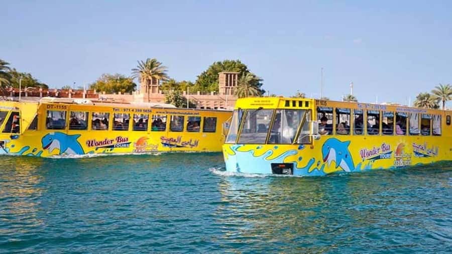 Dubai: Old town tour with Wonder Bus, souks, Creek and Guide - Souks and old bazaars: the Gold and Spice passes, plus quick strategy