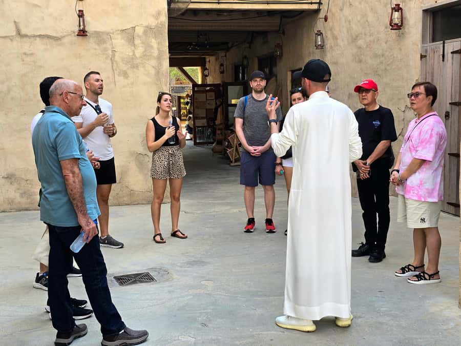 Dubai: Premium Old Town, Street Food, Souks & Boat Ride Tour - Spice Souk: how to use the guide in a smell-first market