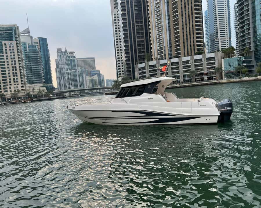 Dubai: Private Boat Cruise from Dubai Marina - Atlantis and Palm Jumeirah: the iconic names make sense from sea level