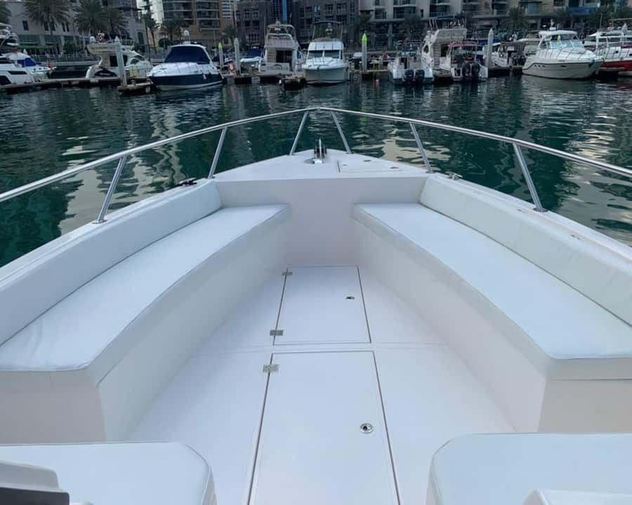 Dubai: Private Boat Cruise from Dubai Marina - JBR and Bluewaters: the coastline views hit fast