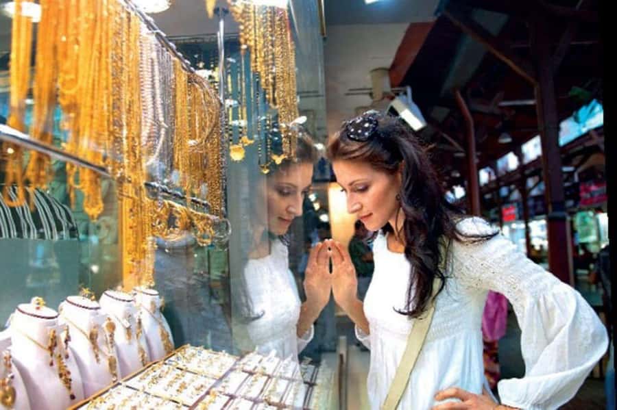 Dubai: Private City Tour with Frame and Burj Khalifa Ticket - Old Textile Market, a quieter shopping stop that still matters