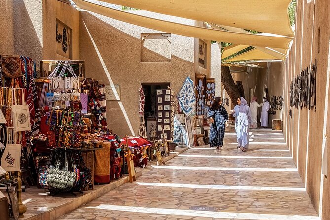 Dubai Private Layover, Stopover and Transit Tour with Transfer - Dubai Creek and the Abra ride: old Dubai in a short time