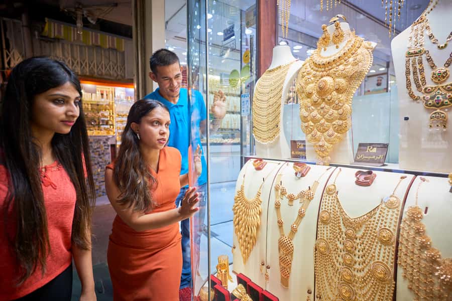 Dubai: Private Old Town, Heritage & Souks Walking Tour - Spice Souk tastings plus the Old Textile Market shopping time