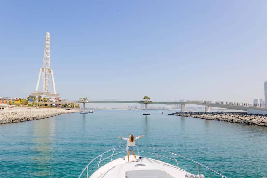 Dubai: Private VIP Luxury Yacht Tour with BBQ & Drinks - Key things to know before you sail