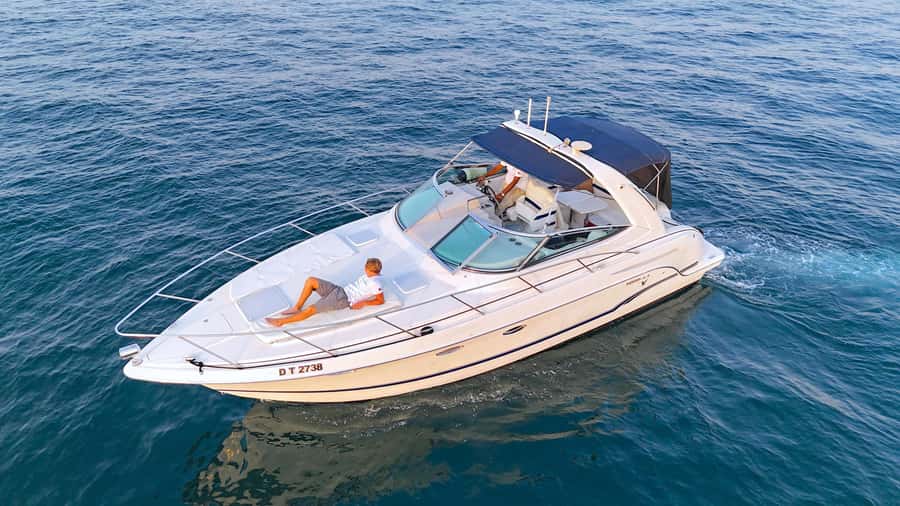 Dubai: Private Yacht Cruise for Unforgettable Memories - Price and value: why this can be a smart splurge