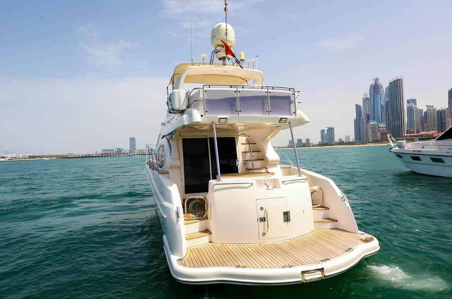 Dubai: Private Yacht Tour Experience with Soft Drinks - Getting onboard at Dubai Harbor and settling into the yacht