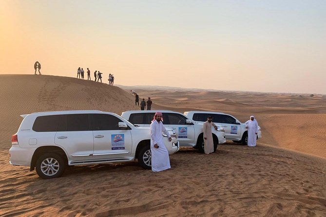 Dubai Red Dunes Desert Safari : Sandboarding, BBQ & Live Shows - What the Reviews Reveal About the Best Parts