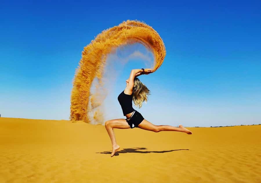 Dubai: Red Dunes Desert Safari with Premium Camp BBQ & Shows - The 5 live shows: what you’ll actually see after sunset