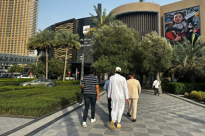 Dubai Secret Food Tours with Access to Burj Khalifa bar - What you actually eat: Emirati comfort plus Chinese favorites