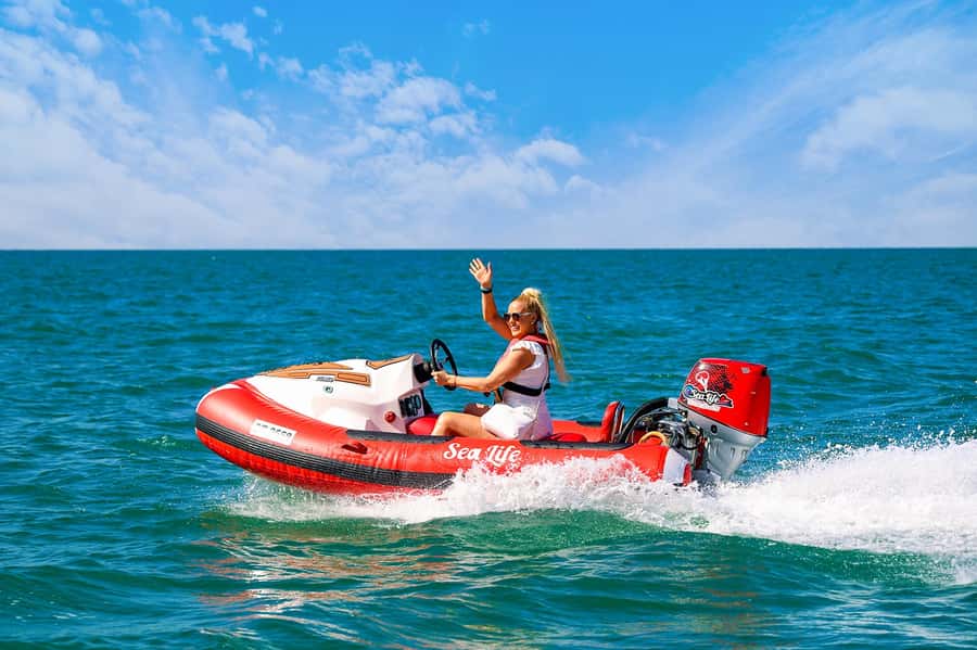 Dubai: Self-Drive Boat Experience for 1 or 2 People - What to pack, and what to leave behind