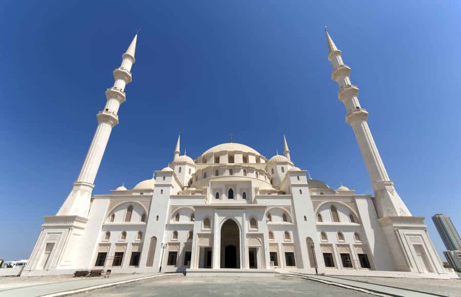 Dubai: Sheikh Zayed Mosque, Fujairah and Khorfakkan Tour - Timing, Pacing, and How Much Walking You Should Expect