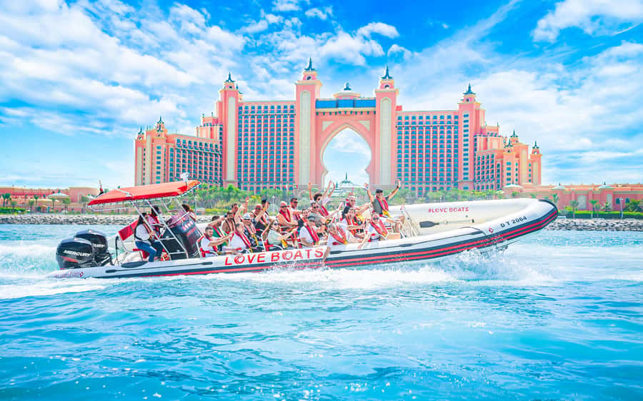 Dubai: Sightseeing Speedboat Tour with Live Tour Guide - Dubai Marina out-and-back: the route that sets the tone