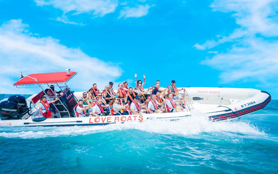 Dubai: Sightseeing Speedboat Tour with Live Tour Guide - Picking 60 minutes versus 90 minutes (and why it matters)