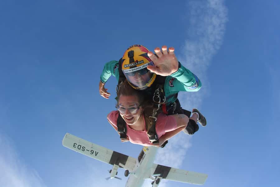 Dubai: Skydive at The Palm with Photos, Video & Yacht Tour - A realistic timeline: what happens before you leave the plane