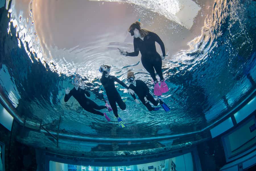 Dubai: Snorkeling at Deep Dive World's Deepest Pool - The Sunken City: What You Are Actually Seeing Underwater