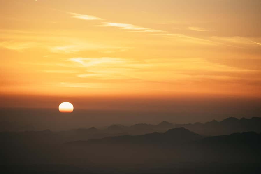 Dubai: Sunrise Balloon Flight with Camel Ride & Breakfast - Why a Sunrise Balloon Over Dubai Actually Works