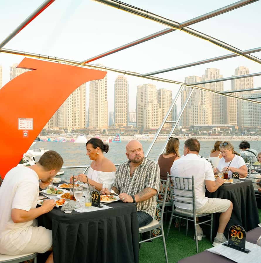 Dubai: Sunset or Dinner Cruise with Live Music & Open Bar - Dress Code and Small Rules That Actually Matter
