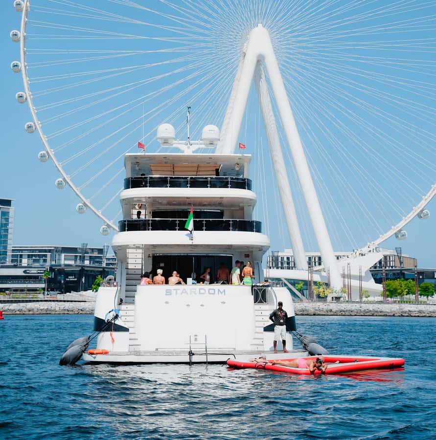 Dubai: Superyacht Experience with Live Music & Drinks - Key things to know before you go