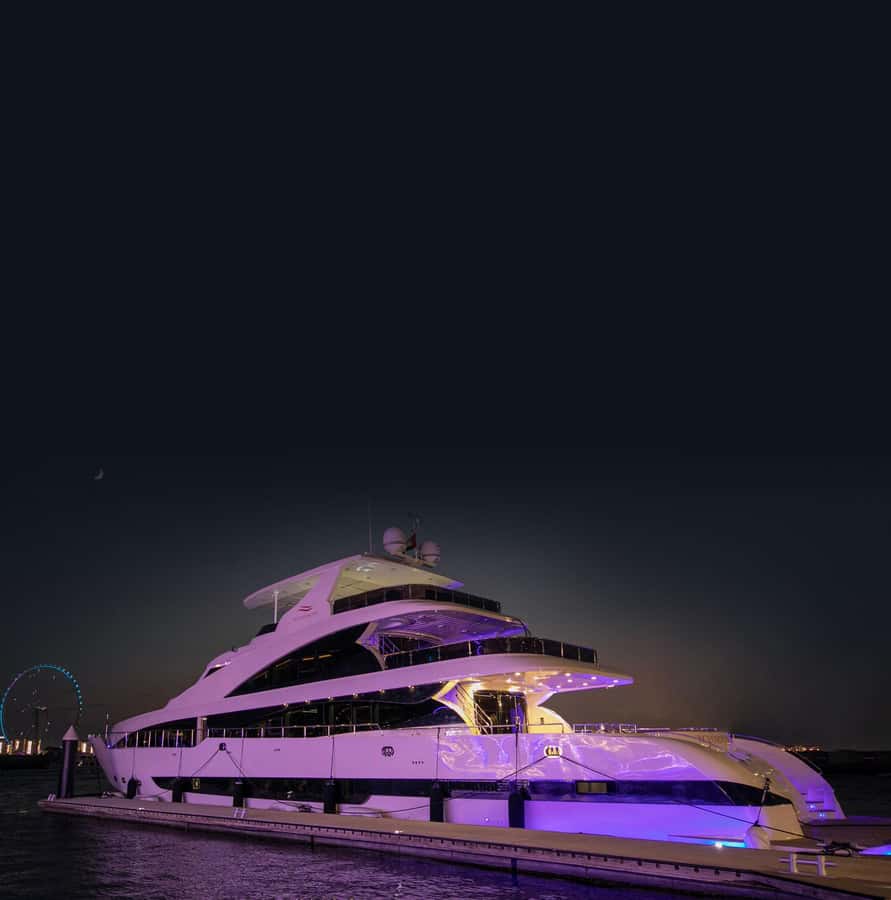 Dubai: Superyacht Experience with Live Music & Drinks - Who should book this superyacht cruise, and who should skip it