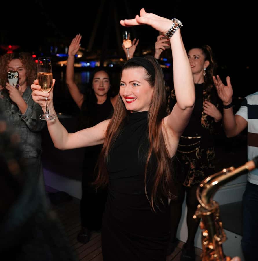 Dubai: Superyacht Experience with Party & Live DJ - Key Points You Will Care About