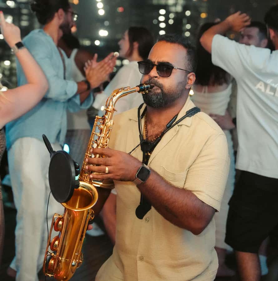 Dubai: Superyacht Experience with Party & Live DJ - VIP Comfort, Service Styles, and the Crew Names You Might Meet