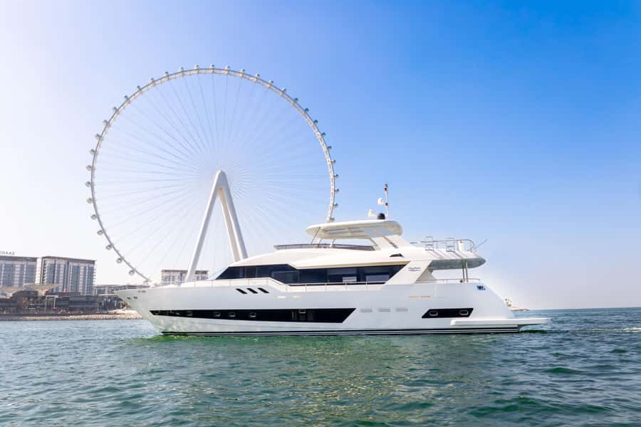 Dubai: The Luxury Yacht Tour with Live BBQ Option - Getting to Dubai Harbour Yacht Club without wasting time