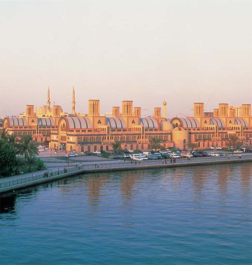 Dubai: The Pearl Of The Gulf - Half Day Sharjah City Tour - Al Noor Mosque on Al Buhaira Corniche: best moment for photos