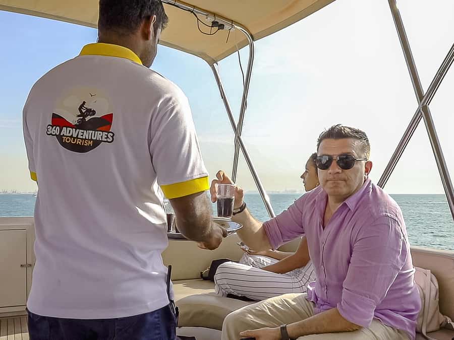 Dubai: The View At The Palm Ticket & 1.5 Afternoon Yacht - Photo stops that feel worthwhile, not just a drive-by