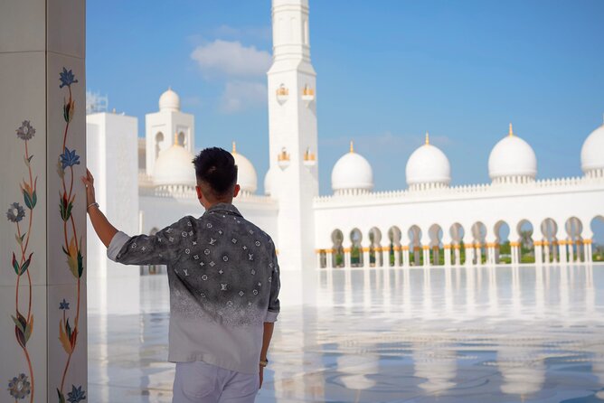 Dubai To Abu Dhabi: Grand Mosque, Royal Palace & Etihad Towers - Lunch break inside the mosque area: plan for your own budget