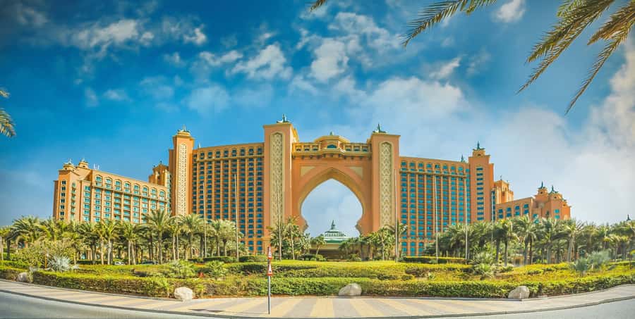 Dubai: Top City Attractions Photo Stop Tour - Why this 2.5-hour highlights format works in Dubai