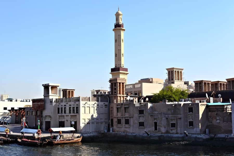 Dubai: Top City Attractions Photo Stop Tour - Jumeirah area and Jumeirah Mosque: contrast time