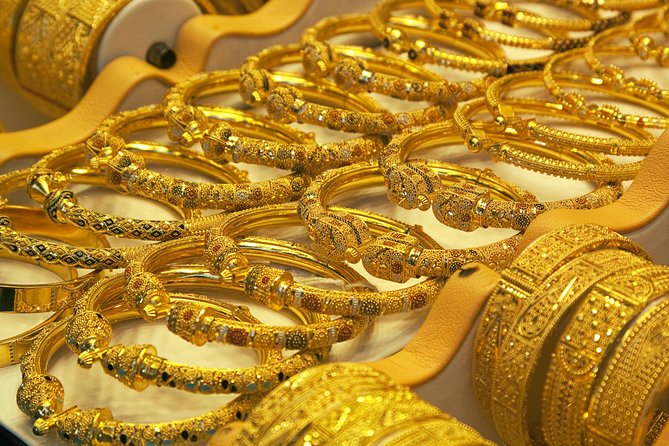 Dubai Tour - Al Fahidi Fort Museum and Old Dubai in Deira: the day gets grounded