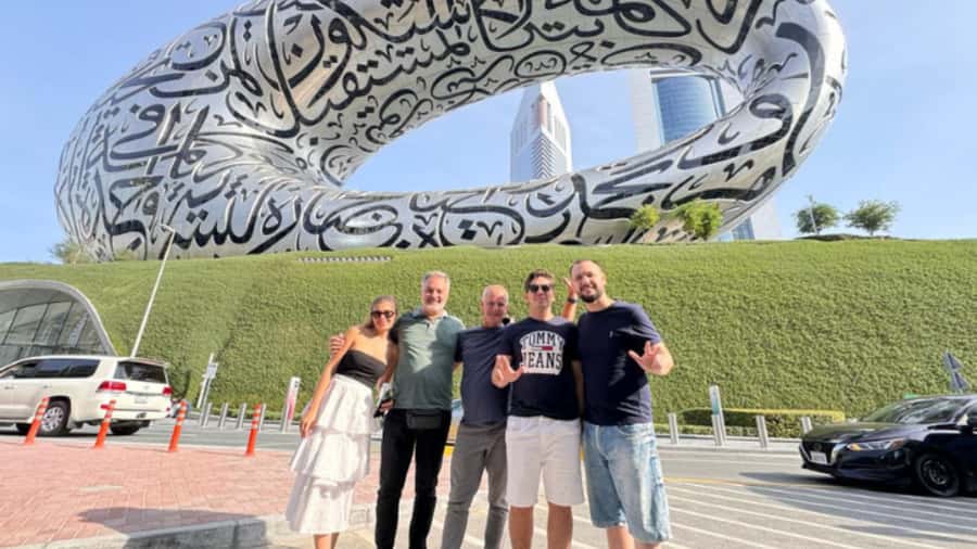Dubai: Traditional and Modern Tour with Burj Khalifa Ticket - Hotel transfers and air-conditioned comfort that keep your energy up