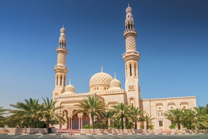 Dubai Traditional City Tour from Dubai with Abra Ride - Why this half-day Dubai tour feels like two cities at once